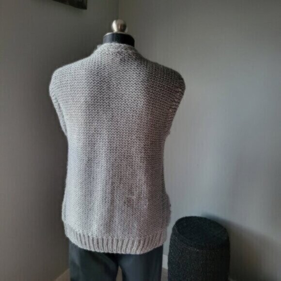 Vintage Knit Sweater Vest Sz S Grey - Picture 9 of 10